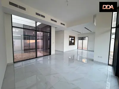 FAMILY LIVING 4BR VILLA | BIG PLOT | READY TO MOVE