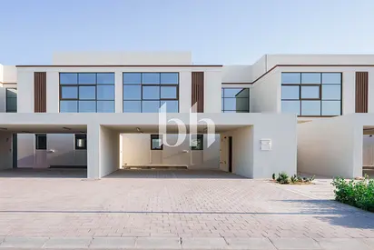 Luxury Living | Ready to Move | Spacious