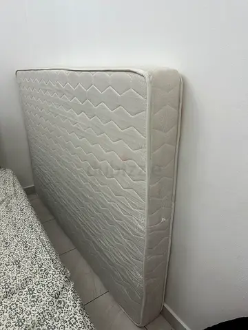 mattress in good condition - firm support(never used)
