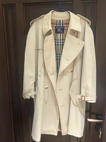 Womens Vintage Burberry Trench Coat; Size US: 16 / REG 52
