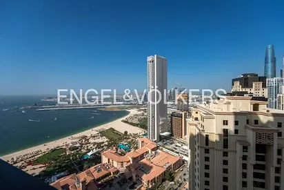 2 Balconies | Upgraded | 2 bed Conversion