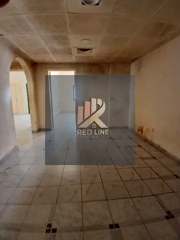 متاح غرفتين وصاله عقد عزاب (شيرينج) منطقه القاسميه المحطه الشارقة مع بلكون وأطلاله مفتوحه مساحات كبيره وخزائن في الحائط تسهيلات في الدفع تصل الي 4/5 د