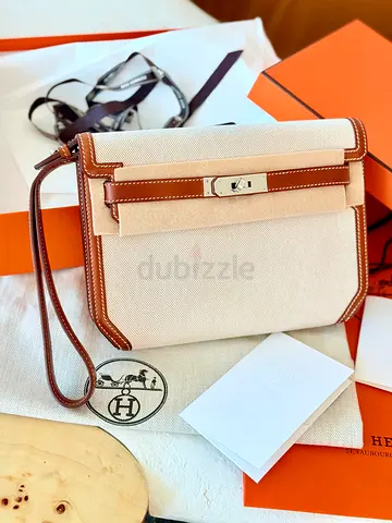 Hermès Kelly Depeches 25 – Palladium Hardware