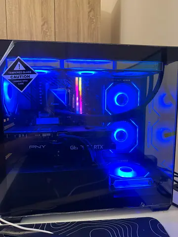 Rtx 5070ti Ryzen 7 9800x3d gaming pc