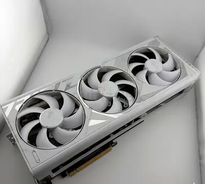 ROG Strix GeForce RTX 4090 24GB GDDR6X White OC Edition
