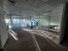 EXCILENT FINNISHING 1257 SQFT OPEN SPACE CHILLER FREE OFFICE AT PRIME LOCATION JUST IN 120K...