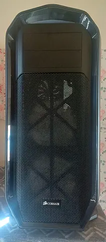 Graphite Series™ 780T Full-Tower PC Case