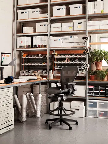 Version Remastered Herman Miller Aeron Graphite Chair Fully Loaded Aeron Stool Size B