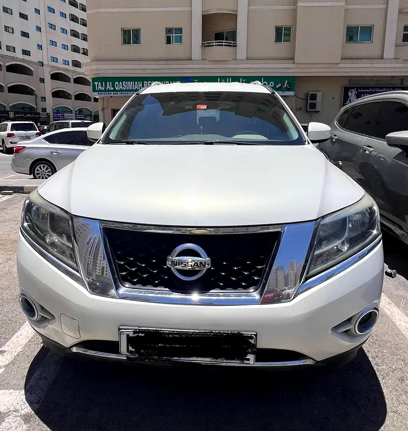 Nissan Pathfinder 2014 — photo 1 of 11