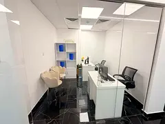 Modern Office | Bank Account Assistance | Free Amenities |