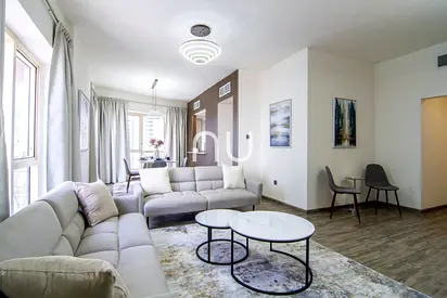 NEGOTIABLE I LARGE LAYOUT | UPGRADED | LAKE VIEW