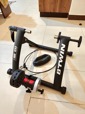 Btwin InRide 100 Magnetic Bike Trainer - Used