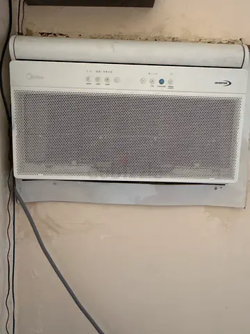 Midea 1.5 ton inverter window AC with WiFi - Excellent condition