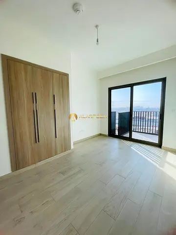 استوديو الفرجان | عزيزي بيرل | دخول الشرفة والمسبح | مناظر متعددة