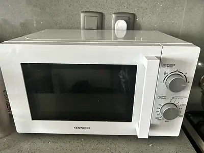 Kenwood White Manual Microwave - Excellent Condition nearly new