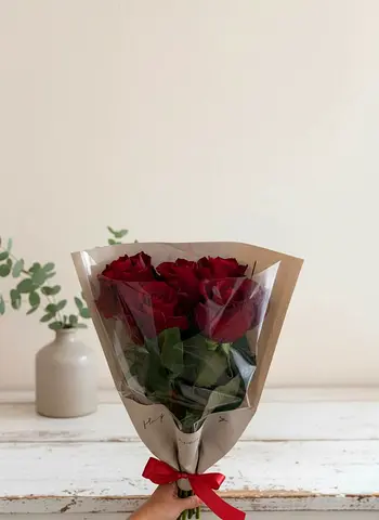 Classic red roses bouquet
