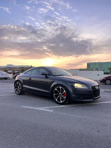 AUDI TT