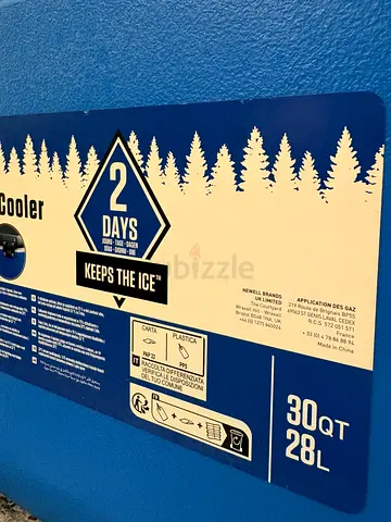 30Qt / 28L Portable Cooler Box – Good Condition. First.come first served