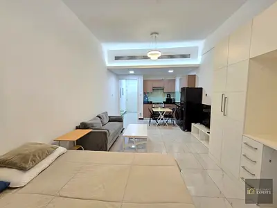 FULLY FURNISHED | VACANT | ELEGANT