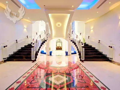 Ultra Luxury w/ Elevator | Pool | Jacuzzi | Cinema