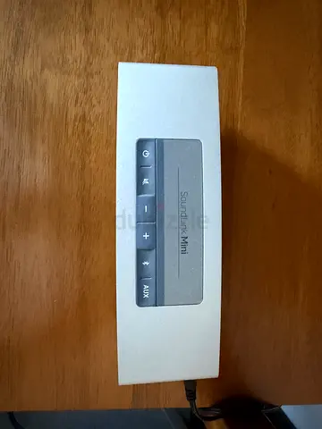 Bose SoundLink Mini Bluetooth Speaker (Silver) - Good Condition