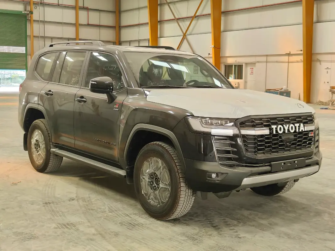 Toyota Land Cruiser 2026 — photo 1 of 20