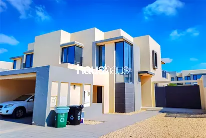 On the Greenbelt | Landscaped Garden