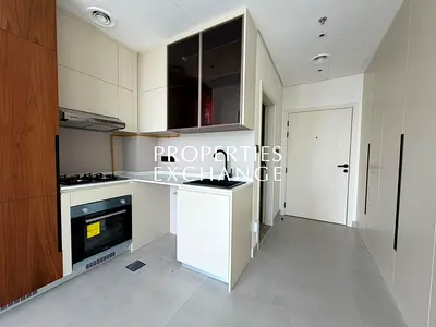 Brand New Tower | Multiple cheques option | Near Metro | Ready to Move