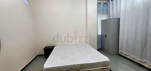Room available for in al nad 1900