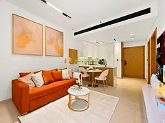 Fully Furnished | Pool View | Multiples Cheques