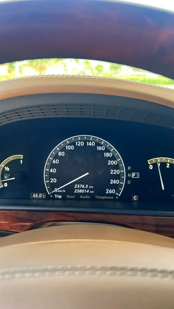 Mercedes-Benz S-Class 2008 — photo 1 of 8