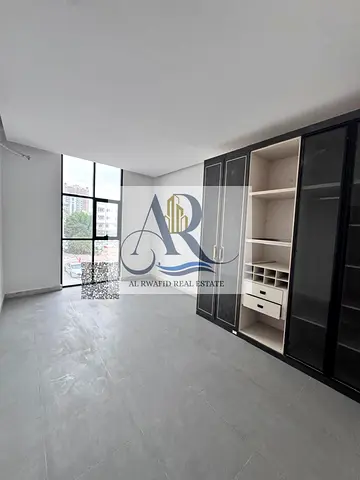 استديو أول ساكن النخيل 2 الكورنيش مساحة كبيرة