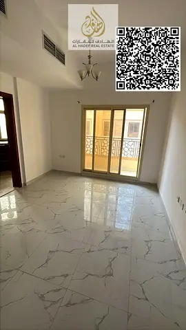 شقة للإيجار السنوي في منطقة العالية على شارع محمد بن زايد،  وسهلة الخروج إلى دبي والشارقة.  غرفة وصالة مع مطبخ وحمام وبلكونة، وتكييف مركزي 28,000