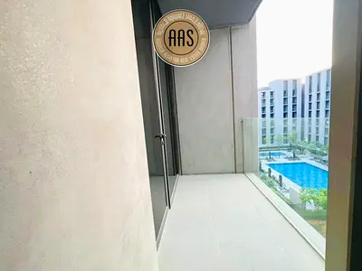 DIRECTLY POOL VIEW || SPACIOUS UNIT|| READY TO MOVE