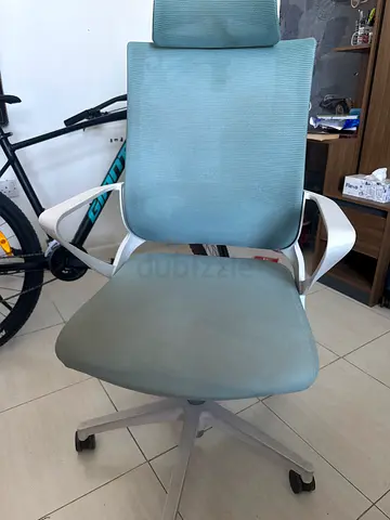 Comfortable Office Swivel Chair with Headrest - Light Blue