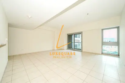 Mid Floor | Great Location | Community View