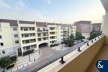 Upgraded | Spacious | 1 Bed + Storage