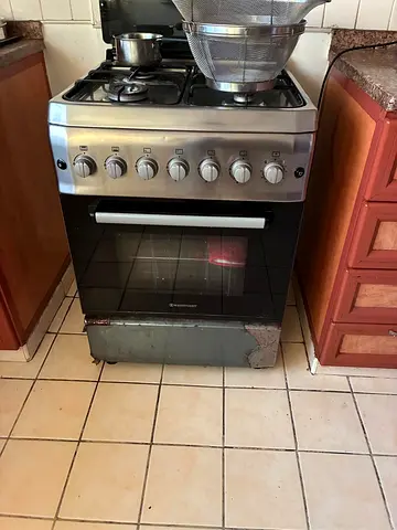 cooking range good condition