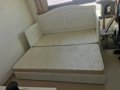 King bed cum day bed