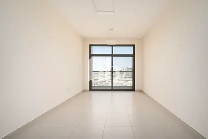 Unfurnished | Managed | Lower Floor