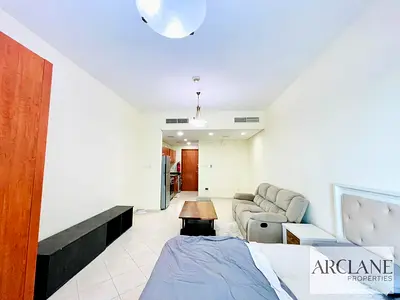 Fully Furnished | Spacious Studio| Lake View |