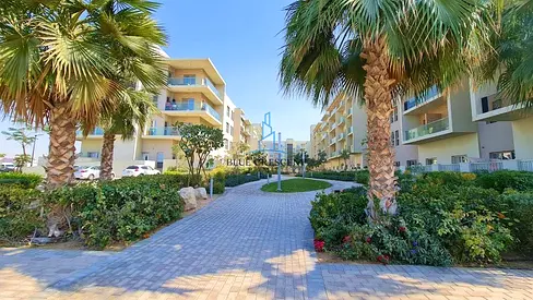 Luxury 1br | Prime Location | Hot Deal