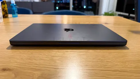 Macbook Pro (Space Gray) A2992 (2023) 14’
CPU: M3 Pro 
Mem: 36GB
Disk: 512GB for tech users