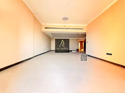 فرصة فاخرة للإيجار السنوي – شقة واسعة بالقرب من كورنيش عجمان