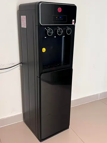 Hoover Water Dispenser - Like New