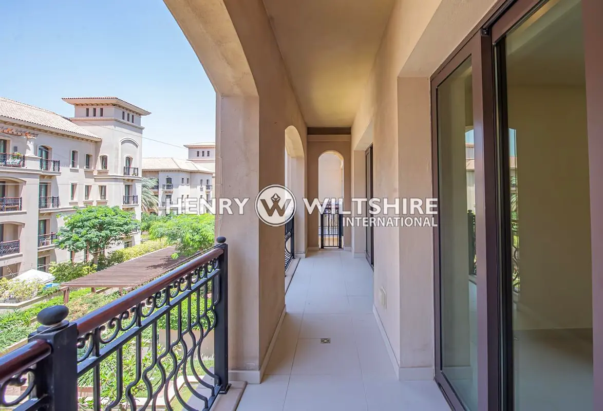Premium 2 bed with beach access | St Regis
