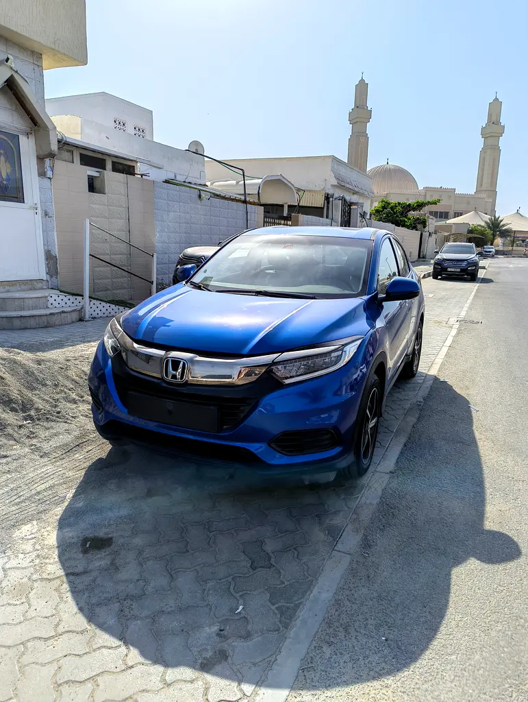Honda HR-V 2021 — photo 1 of 11