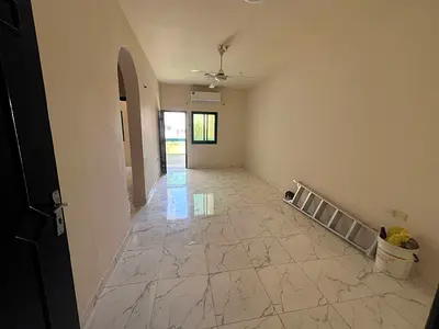 الراشديه 1 عجمان _تكييف سبيلت _ببلكونه اطلاله مفتوحه _صيانه فري