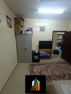 sharing room in 2bhk Al shuwaiheen.mujarah.nabba.marija.good apartment family building split AC