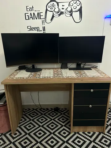 Wooden Computer Desk with 3-Drawer Storage - Good Condition
